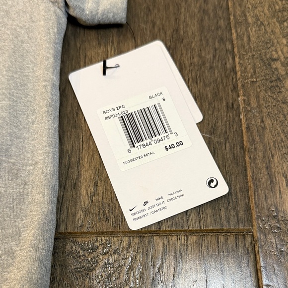 Nike Kids' Gray Tee and Black Shorts Set - Picture 2 of 4